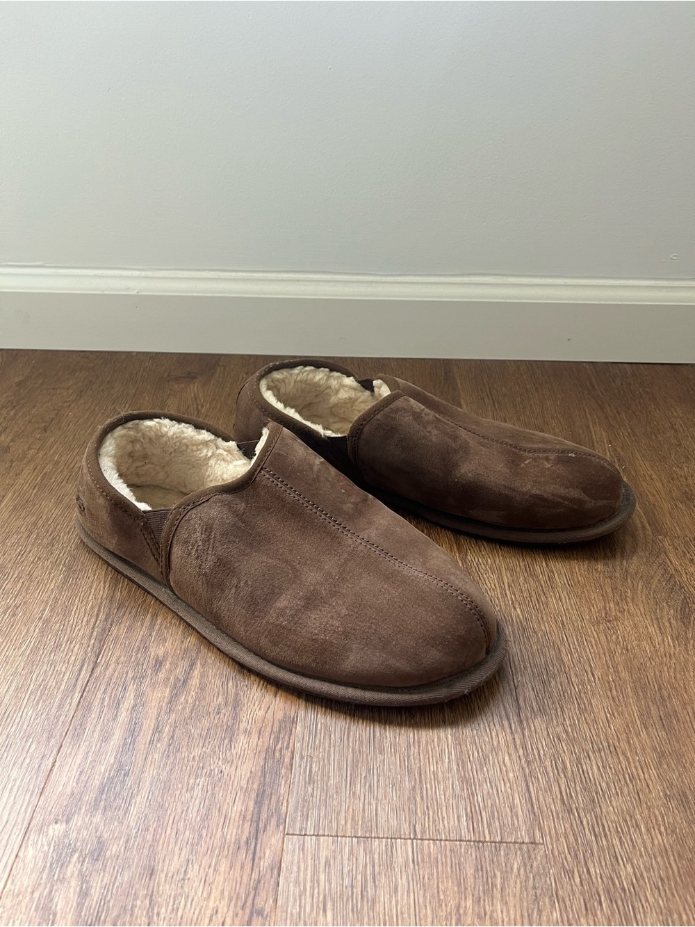 UGG Men's Brown Suede Shearling Slippers Size 13